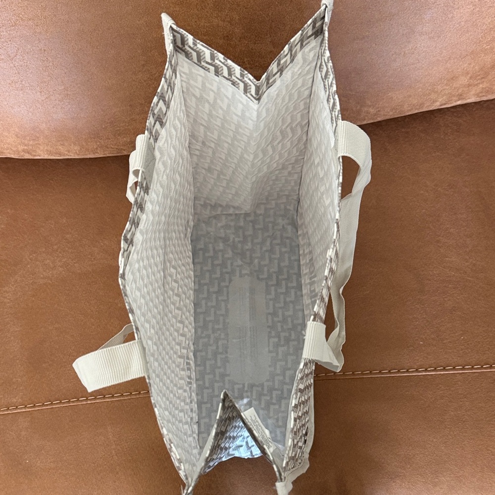 Lululemon Athletica Brown & Cream Geometric Reusable Tote Bag - Picture 7 of 8